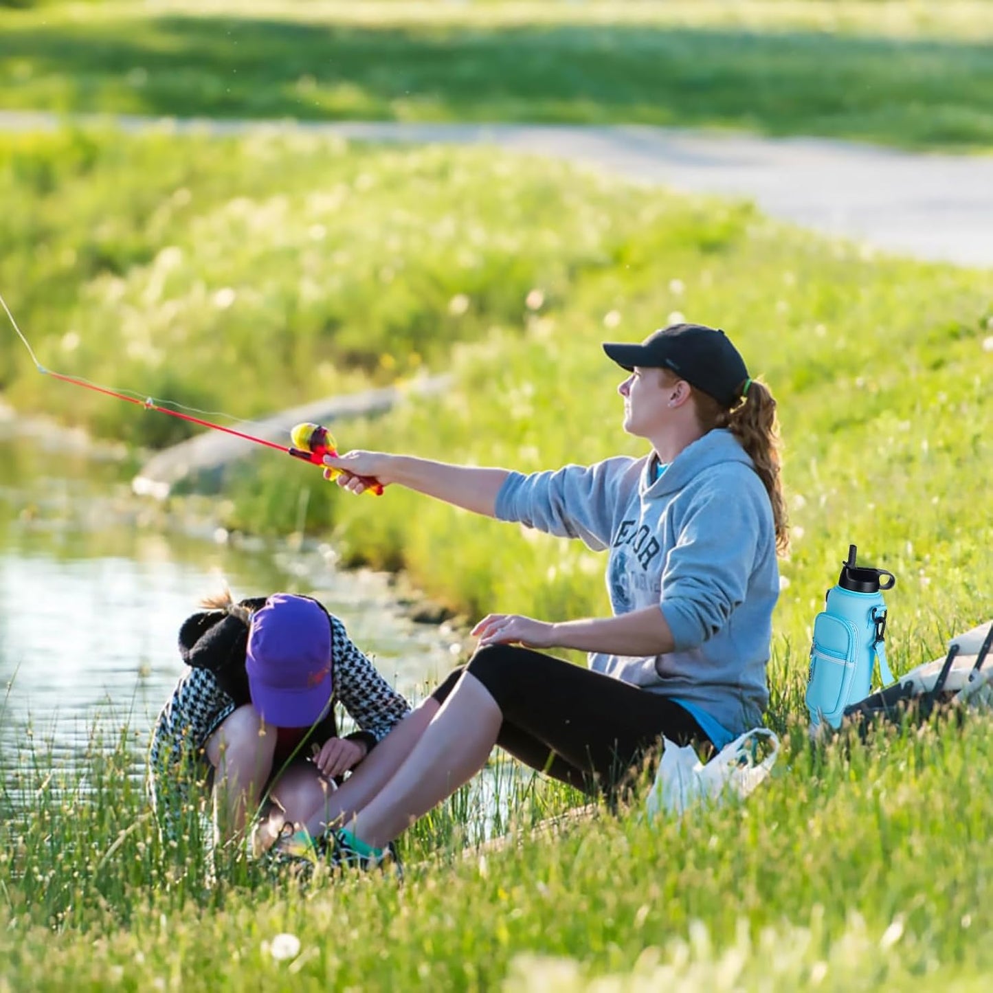 Water Bottle Holder with Strap for Hydroflask 32oz 40oz, Carrier Sling Bag with Phone Pocket Water Bottle Sleeve for Men Women Hiking Camping Travelling