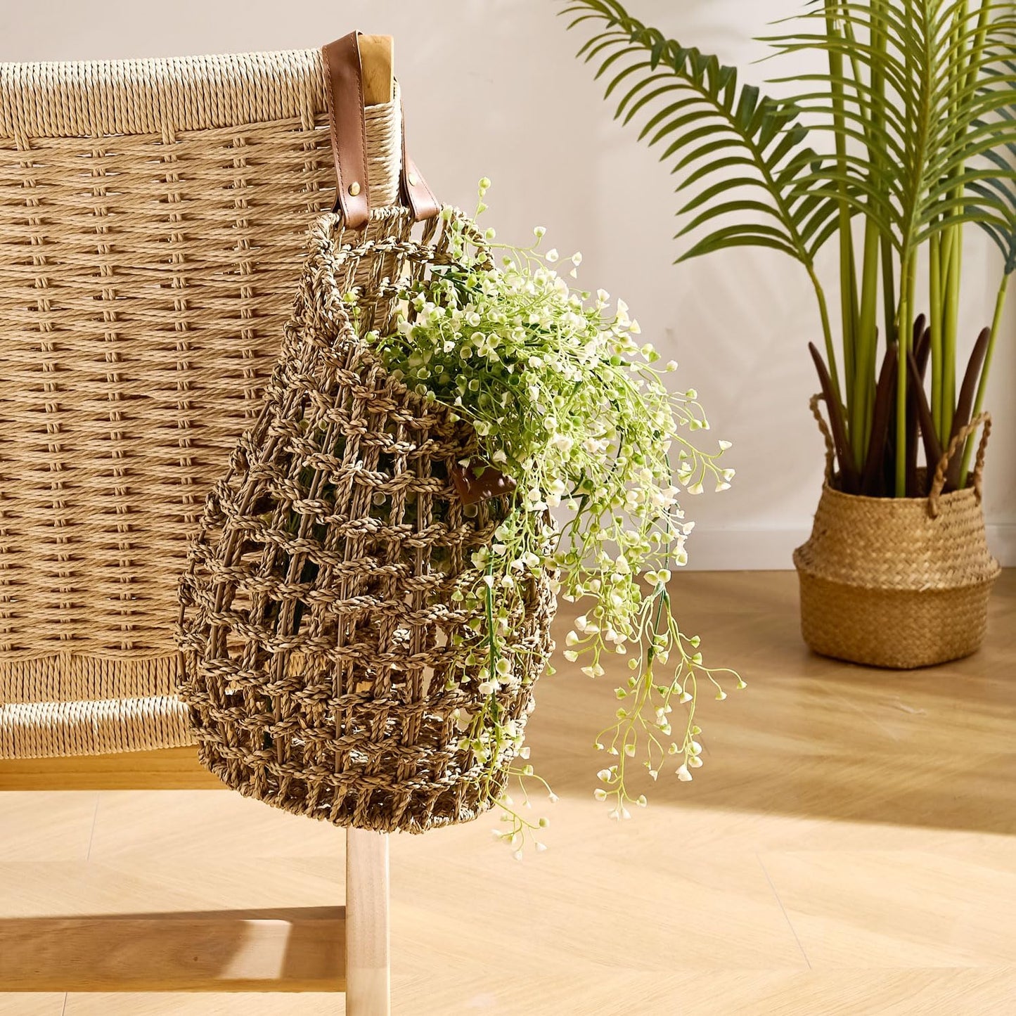 Woven Front Door Basket Water Hyacinth Wall Hanging Basket Decorative Boho Mounted Organizer for Dried Flower Plants Storage Basket for Garden, Home, and Farmhouse Décor (B_Seagrass)