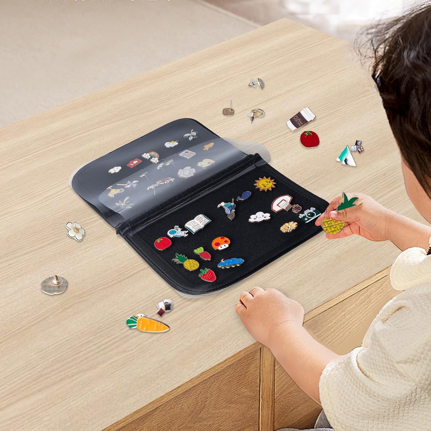 Enamel Pin Display Book, Small Collections Or Travel Pin Trading Book, Pin Collector Display Bag,6-Page Lapel Pin Display Board,for Sports Pins,Memorial Pins, Pin Display Case (Black)