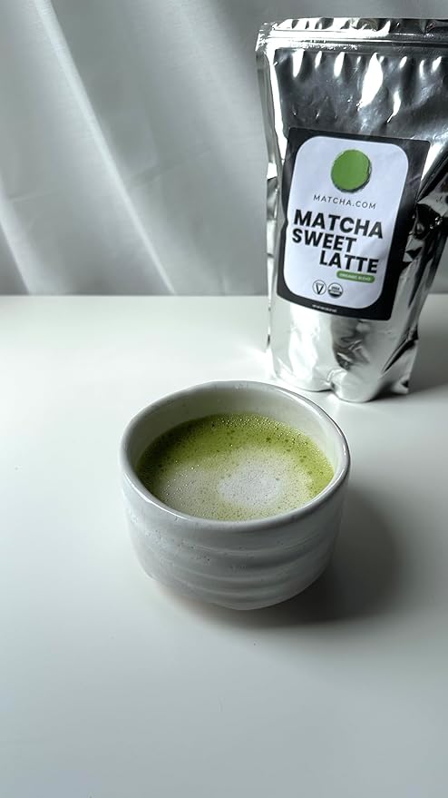 Matcha Kari - Organic Sweetened Matcha Mix, Cafe Style Green Tea Latte Powder, Easy to Mix - 2.2 Pound Bag (1 kg)
