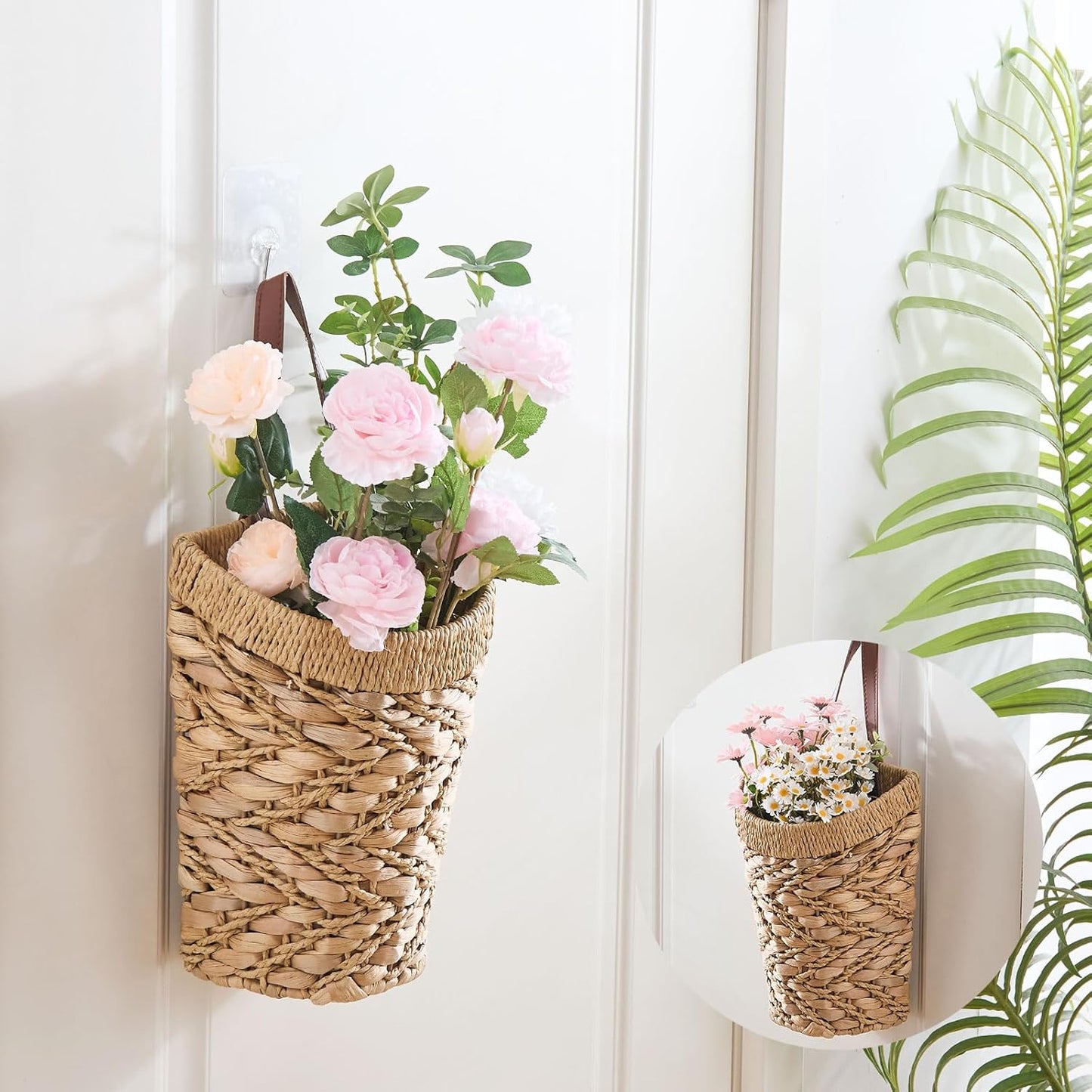 Handwoven Front Door Basket Water Hyacinth Wall Hanging Basket Decorative Boho Mounted Organizer for Dried Flower Plants Storage Basket for Garden, Home, and Farmhouse Décor